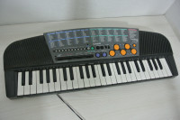 Klavijature Casio MA-220,ispravno sa adapterom,4 oktave !