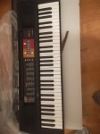 Prodajem nekorištene klavijature model Yamaha F51 sa adapterom