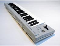 Roland PC-180 Midi Keyboard Controller