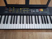 Yamaha psr-f52