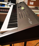Yamaha s90 synthesizer - stage piano