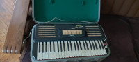 Zračne orgulje Harmona ili električna klavijatura