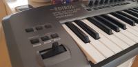 MIDI klavijatura EDIROL PCR-M50