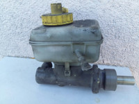 Kočioni cilindar sa posudom za tekućinu za VW, Skoda, Seat, Audi