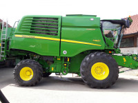 JOHN DEERE T560 HM