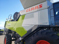 žitni kombajn CLAAS TRION 650