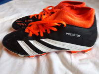 Kopačke (40) adidas predator
