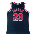 Michael Jordan potpisani dres Chicago Bulls sa COA