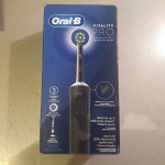 Oral B Vitality PRO nova siva električna četkica za zube