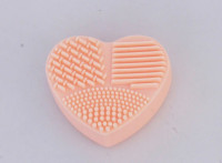 Silikonsko srce za pranje kistova – roze, novo