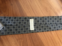 Cacharel kravata svilena ,sivo crna