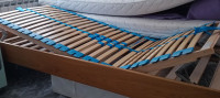 Bračni krevet 160x200, podesive podnice x2, dva kvalitetna madraca