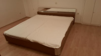 Bračni krevet 180x220 s podnicama i dva madraca
