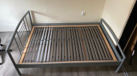 Bračni krevet s podnicom 140x200cm