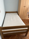 Krevet s madracom većih dimenzija (220 x 110cm)