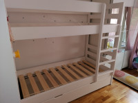 Masivni krevet na kat