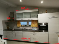 Kuhinja sa aparatima