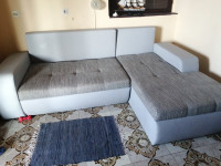 KUTNA GARNITURA NA RAZVLAČENJE