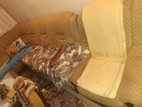 prodajem kutnu garnituru s foteljama, moguć dovoz