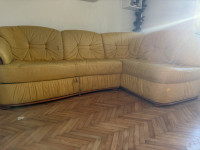 Zuta kozna garnitura + 6 Stolica