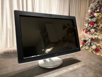 Dell SX2210TB 22” Full HD monitor – HDMI, web kamera, zvučnici