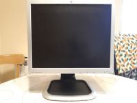 HP Compaq LA1951g 19-inch LCD Monitor + DVI kabel + VGA kabel