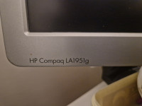HP L1951 rotirajući monitor