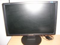 LCD monitor SAMSUNG 21"