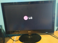 Monitor LG Flatron  W2240 (Full HD)