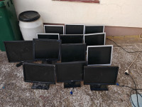 Prodajem lcd monitori 17 inča