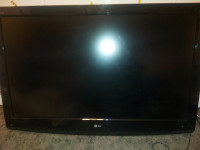 ℗ LG 42LF75, poluispravan