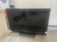 Televizor LCD Sharp lc32dh500e