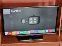 LG LCD TV smart 32"