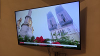 Smart tv 4k 55" Toshiba, neispravan