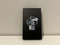 Lego 107544 - 25 Years Star Wars R2-D2 Metal Keychain (novo)