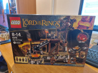 LEGO 9476 The Orc Forge