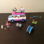 LEGO Friends, Olivijino vozilo za misije ( set 41333 )