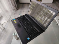 Lenovo G500 – SSD, Windows 10, original punjač, baterija 3h