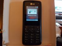 LG KU250 je u dobrome stanju,na T-mobile mrežu 099,098,097 SIM kartice