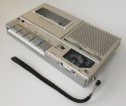 Radio kasetofon Sanyo M 6600 F