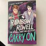 Rainbow Rowell - Carry On na engleskom