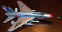 Maketa aviona avion NA F-100 C 'Super Sabre' 1/72 PP