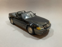 Mercedes 500 SL iz 1989. Maisto 1:18 autic vintage model