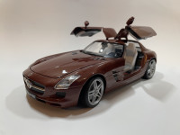 Mercedes SLS 6,3 AMG, Motor Max 1:18 autic model maketa