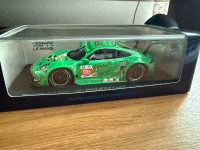 Porsche 911 Rexy 24h Le Mans 1/43 Spark