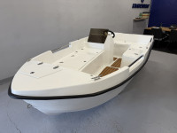 Novi čamac Kraken 380 OPEN s konzolom