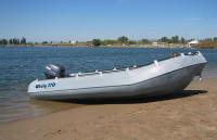 Polietilenski čamac Whaly 370