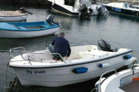 REFUL  4  WIND  SUZUKI  20  4T  SNIŽENO SA 3900 E