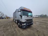 IVECO Eurocargo 190 E38 kamion za prijevoz konja + repni lift