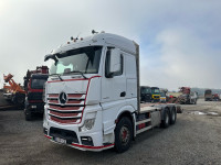 Mercedes Actros 3358